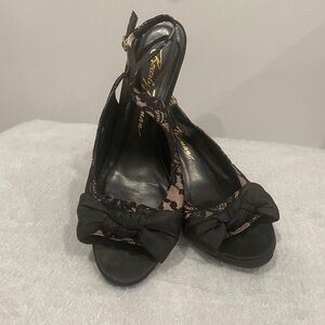 BEVERLY Feldman 10 M Peep toe Sling-backs Lacey